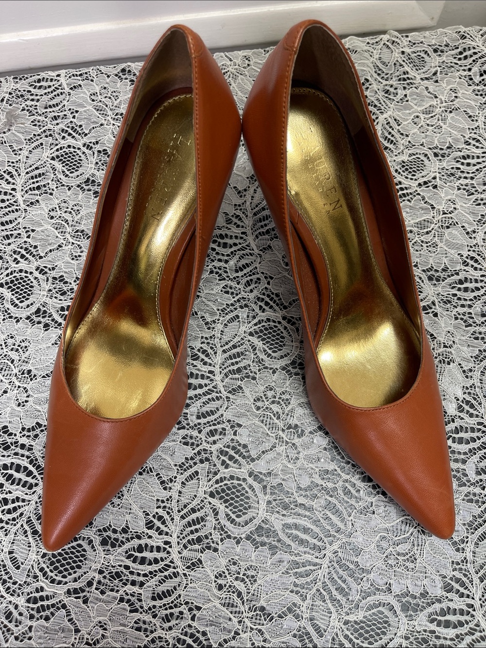 Ralph Lauren Alani Cognac Brown Heels Pumps W Stacked Slim 4 Inch Heel Sz 9